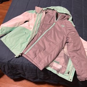 Girls xl (18) The Northface HYVENT Triclimate jacket with inner puffer.